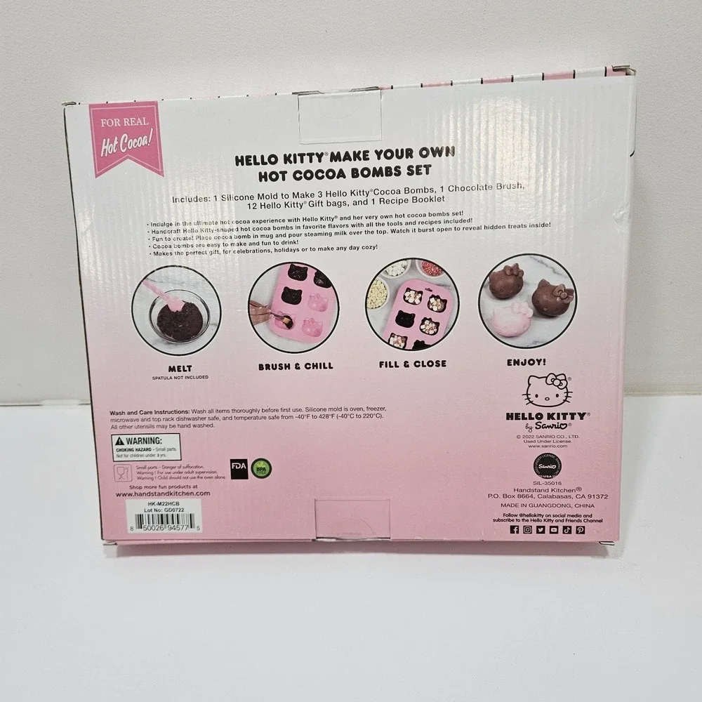 Hello Kitty Hot Cocoa Bombs Set 15 Pc. Silicone Mold, Brush, Gift Bags & Book